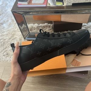 Louis Vuitton Mens Sneakers